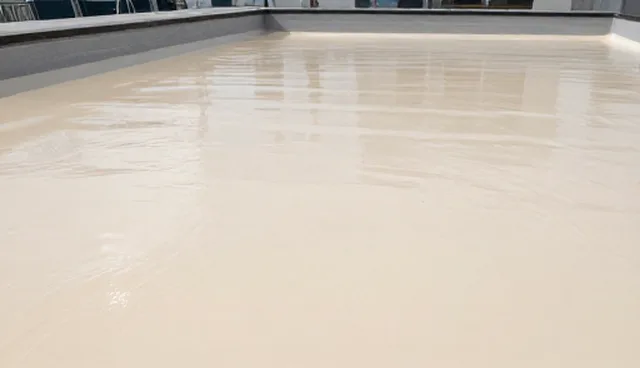 屋面防水施工中选型建议与维护要点解析